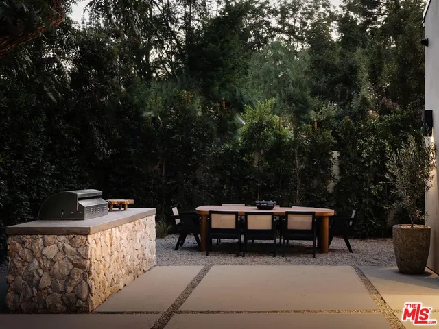 $5,495,000 | 23346 Collins Street, Woodland Hills, CA 91367