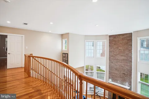 $1,275,000 | 3920 Arbor Crest Way, Rockville, MD 20853