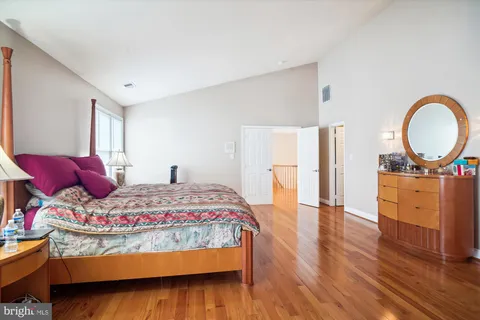 $1,275,000 | 3920 Arbor Crest Way, Rockville, MD 20853