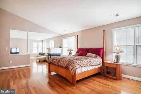 $1,275,000 | 3920 Arbor Crest Way, Rockville, MD 20853