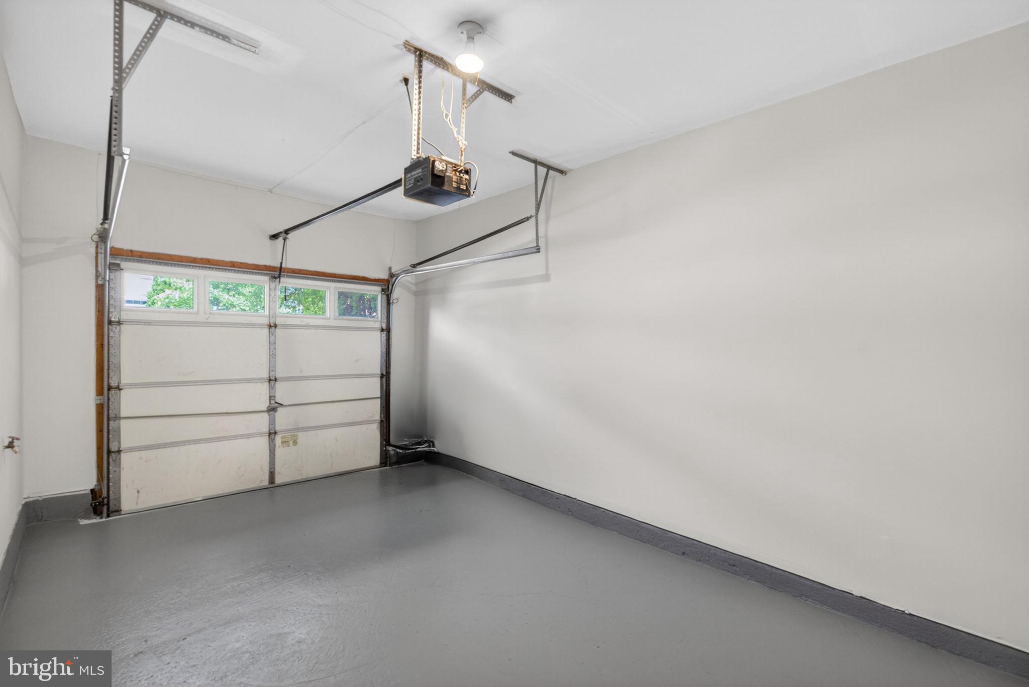 13597 Big Boulder Road Herndon, VA 20171 - Photo 38 of 41 One Car Garage