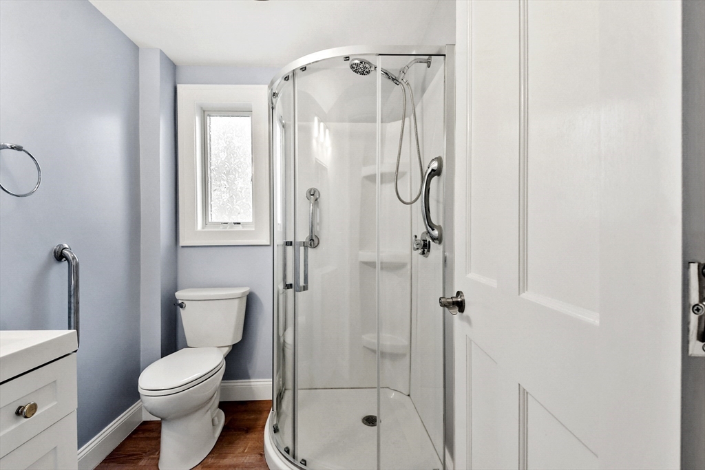 12 Bradford Terrace Everett, MA 02149 - Photo 14 of 28