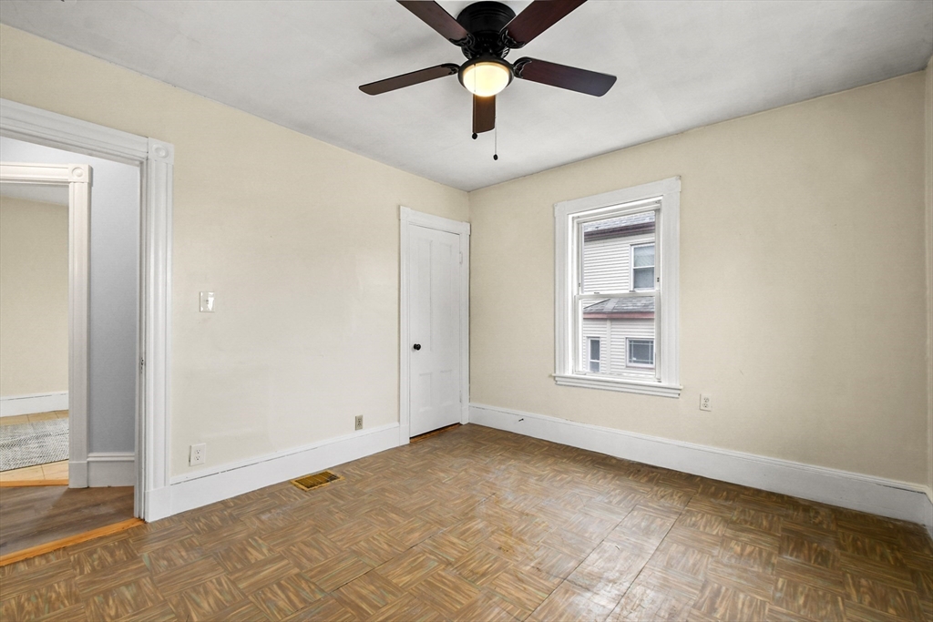 12 Bradford Terrace Everett, MA 02149 - Photo 17 of 28