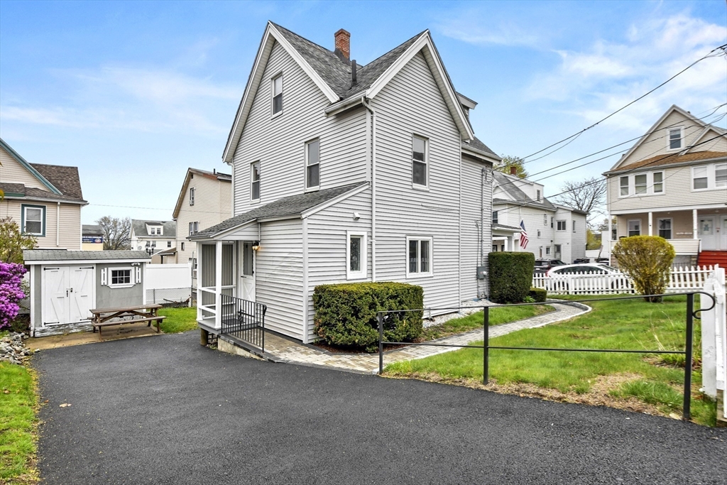 12 Bradford Terrace Everett, MA 02149 - Photo 24 of 28