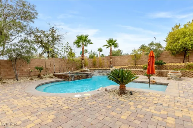 $884,999 | 6311 Buzz Aldrin Drive, Las Vegas, NV 89149