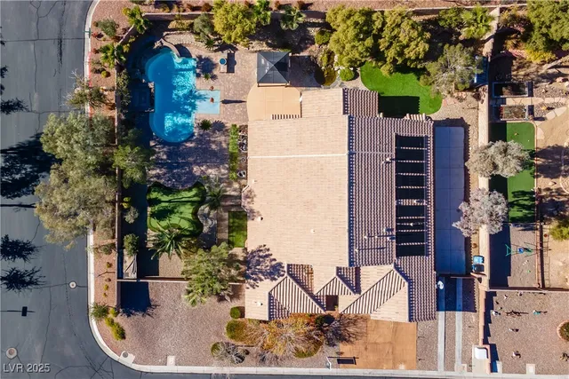 $884,999 | 6311 Buzz Aldrin Drive, Las Vegas, NV 89149