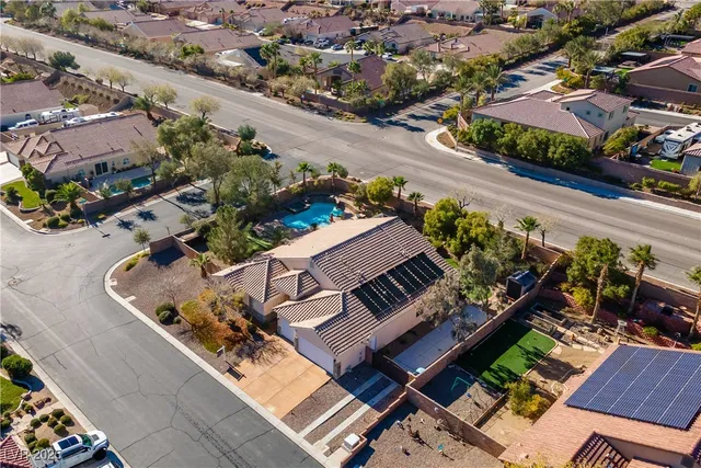$884,999 | 6311 Buzz Aldrin Drive, Las Vegas, NV 89149