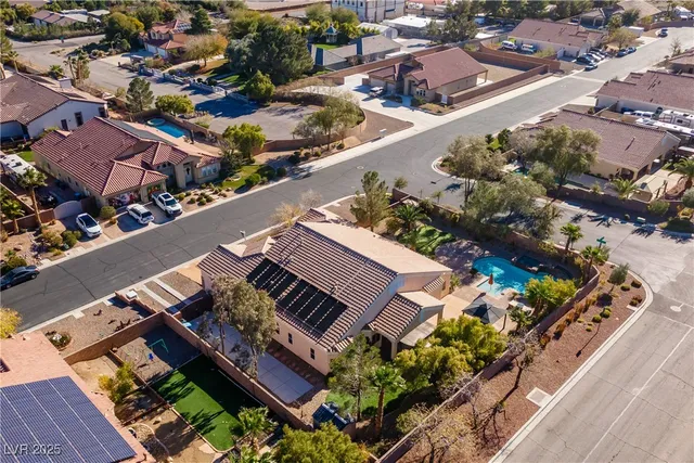 $884,999 | 6311 Buzz Aldrin Drive, Las Vegas, NV 89149