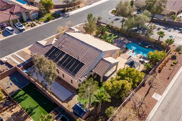 $884,999 | 6311 Buzz Aldrin Drive, Las Vegas, NV 89149