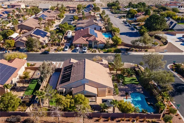 $884,999 | 6311 Buzz Aldrin Drive, Las Vegas, NV 89149