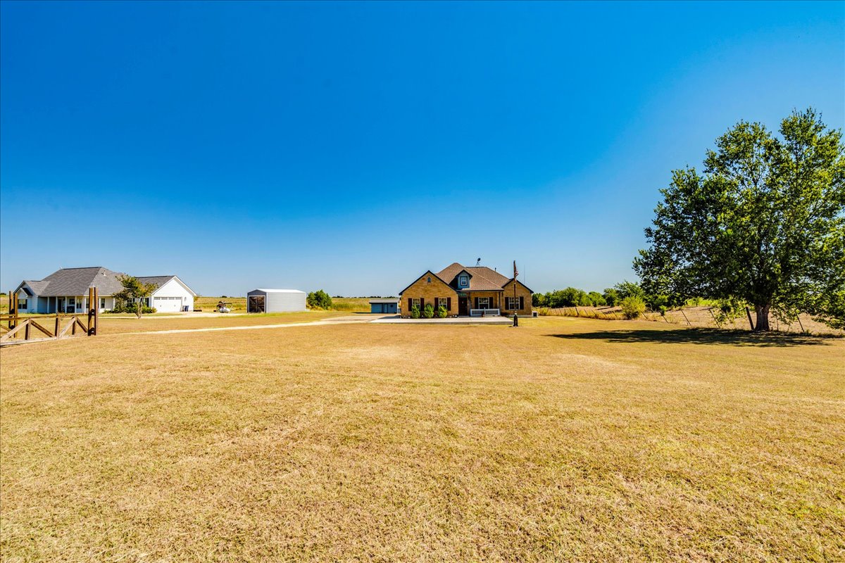 909 County Road 342 Granger, TX 76530 - Photo 8 of 37 View of front of property