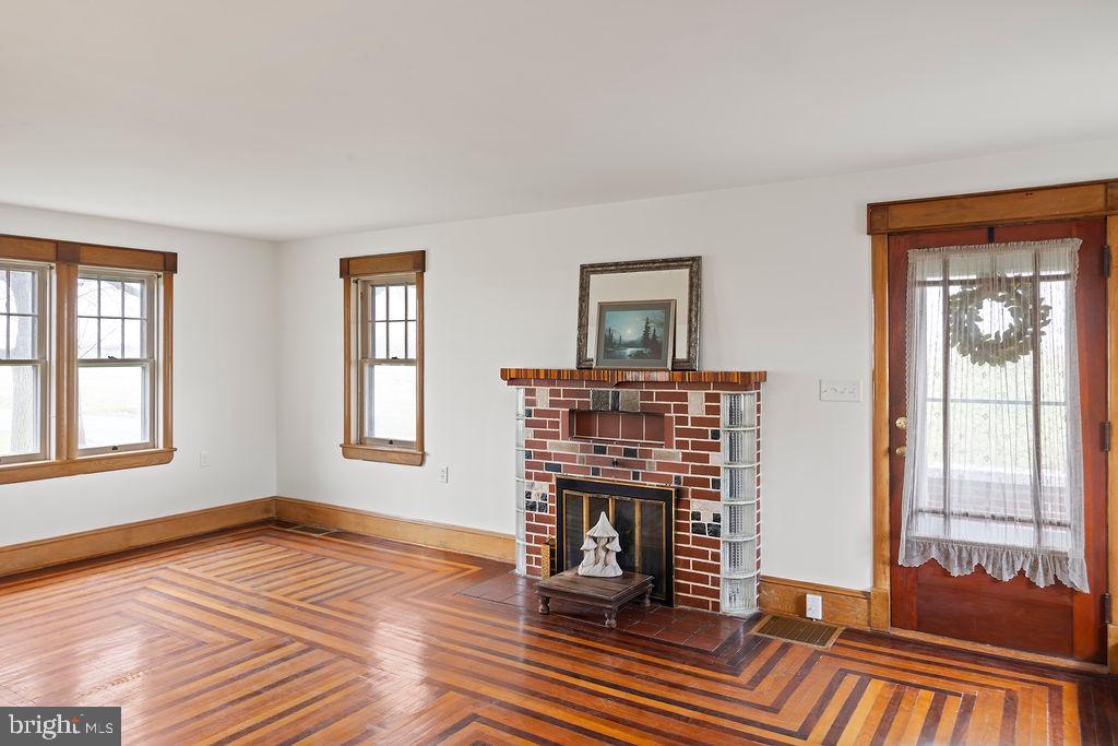 2085 Harney Road Littlestown, PA 17340 - Photo 5 of 50
