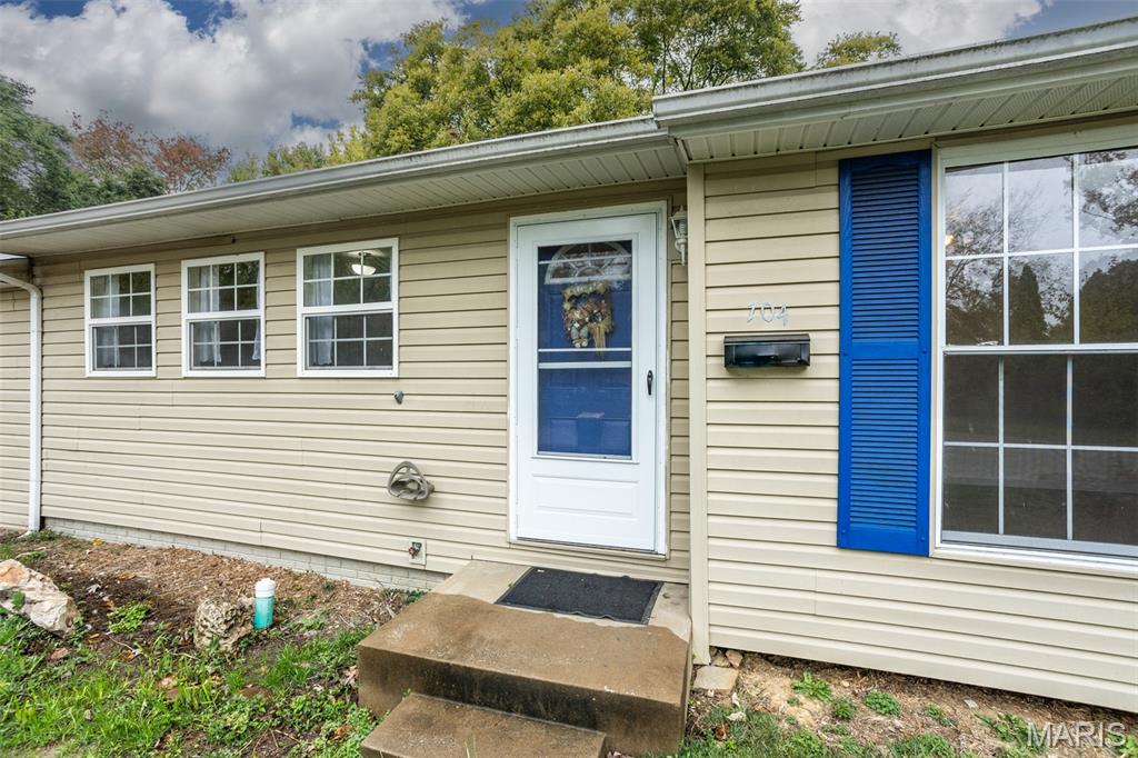 704 West Madison Street O'Fallon, IL 62269 - Photo 5 of 33