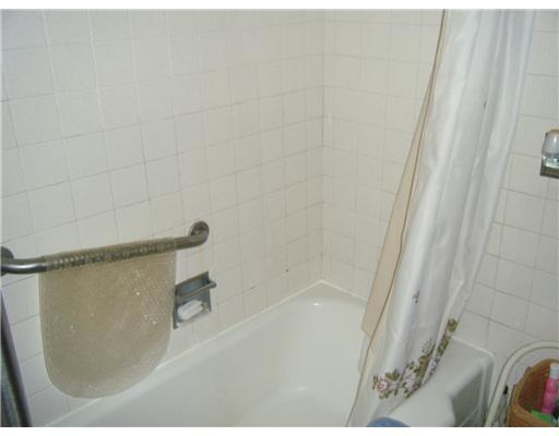 147 Gregden Road Butler, PA 16001 - Photo 14 of 18 Full Bath.