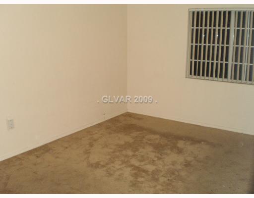 3318 North Decatur Boulevard, Unit 1047 Las Vegas, NV 89130 - Photo 4 of 5 Master Bedroom.
