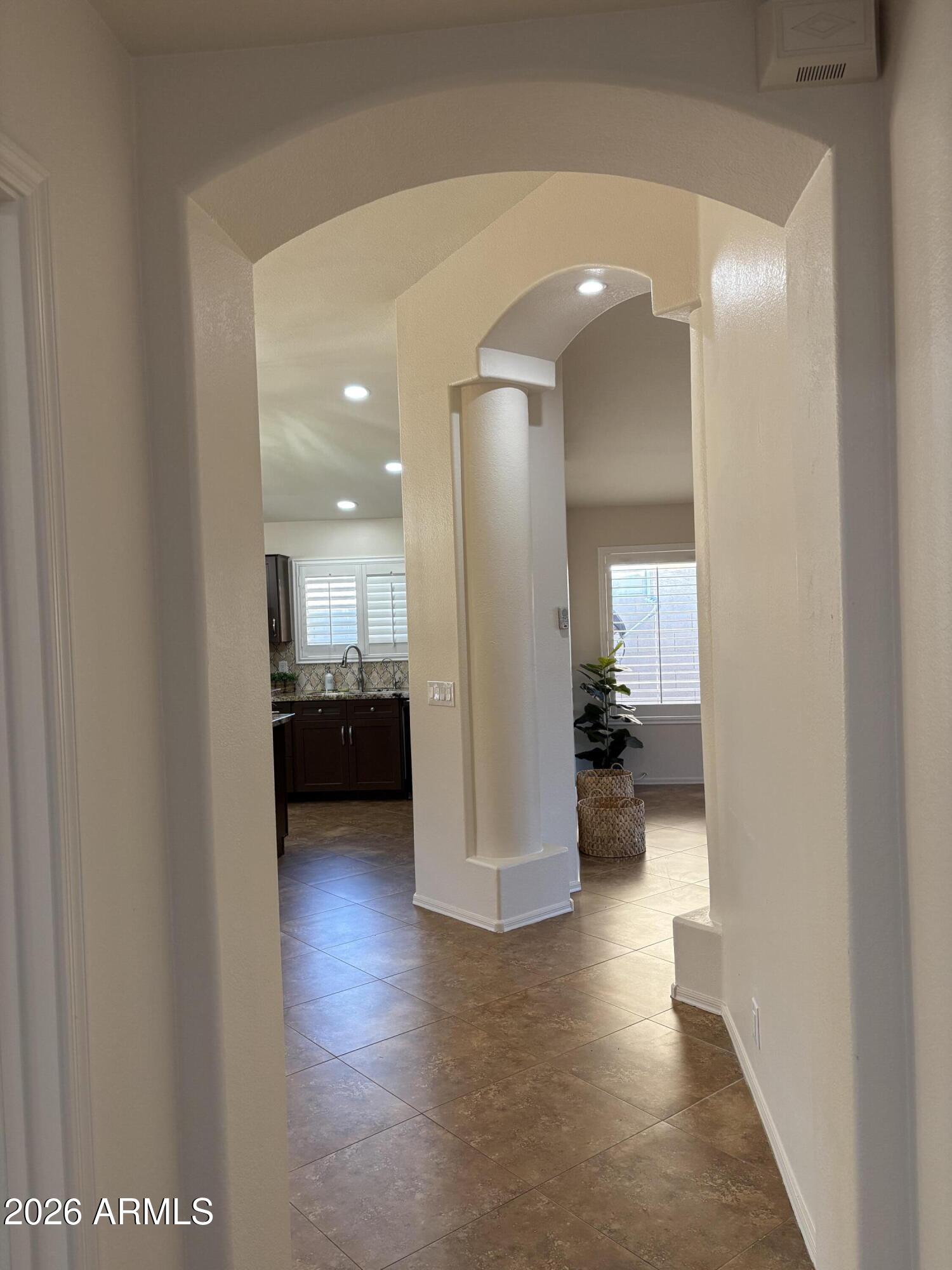 92 West Ivanhoe Street Gilbert, AZ 85233 - Photo 13 of 41