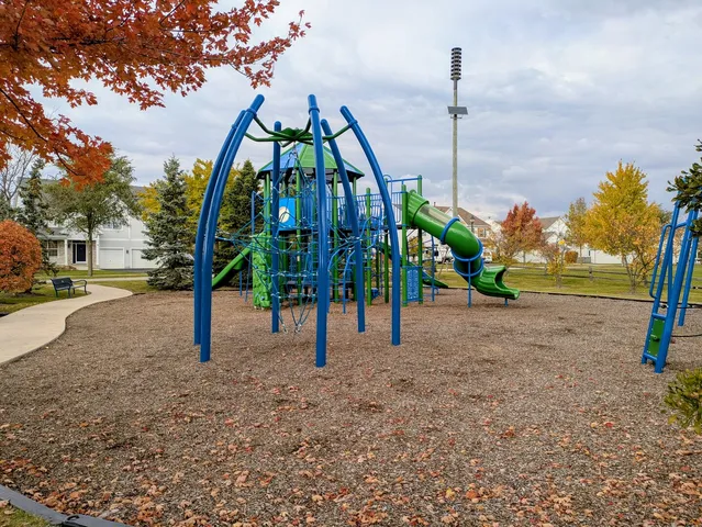 $2,400 | 1858 South Fallbrook Drive, Round Lake, IL 60073