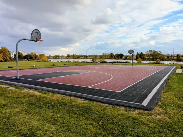 $2,400 | 1858 South Fallbrook Drive, Round Lake, IL 60073