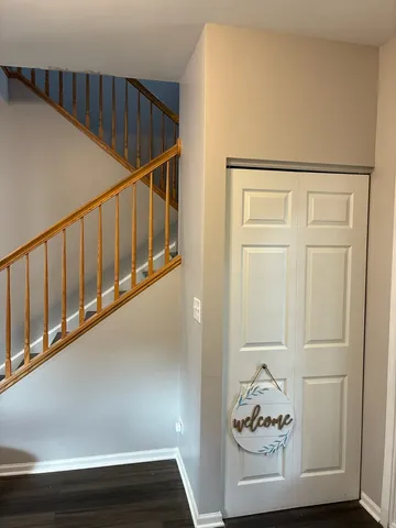 $2,400 | 1858 South Fallbrook Drive, Round Lake, IL 60073