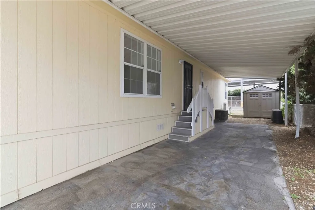 1550 Rory Simi Valley, Unit 133 Simi Valley, CA 93063 - Photo 5 of 29 a view of entryway