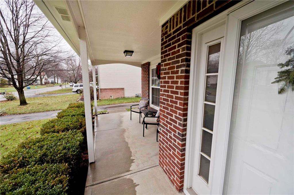 4905 Melbourne Road Indianapolis, IN 46228 - Photo 5 of 44 Gallery Image 5