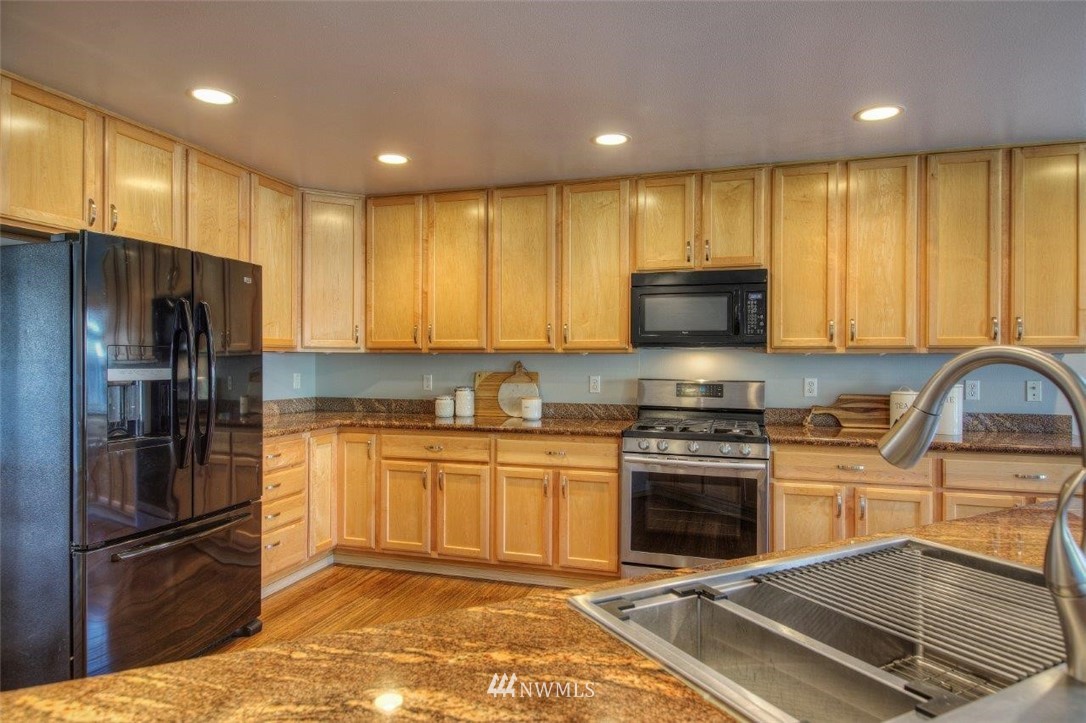 281 Index Place Southeast Renton, WA 98056 - Photo 7 of 31
