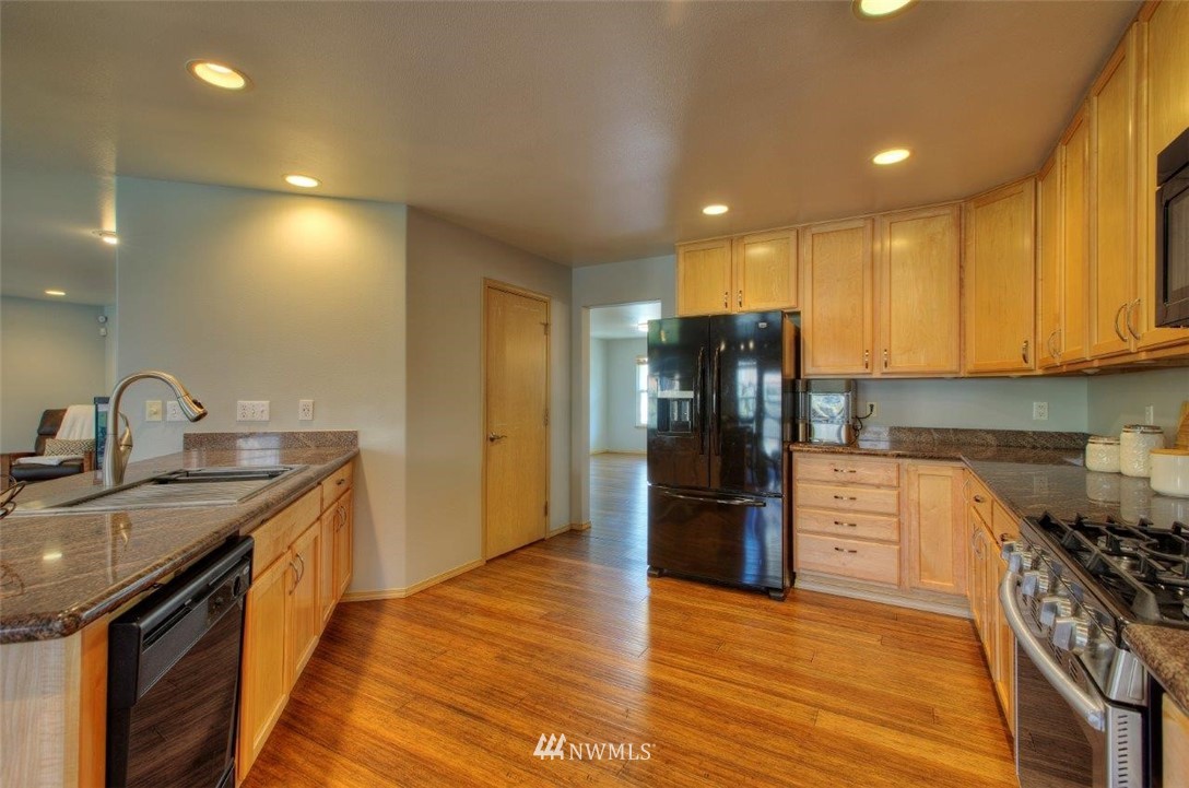 281 Index Place Southeast Renton, WA 98056 - Photo 8 of 31