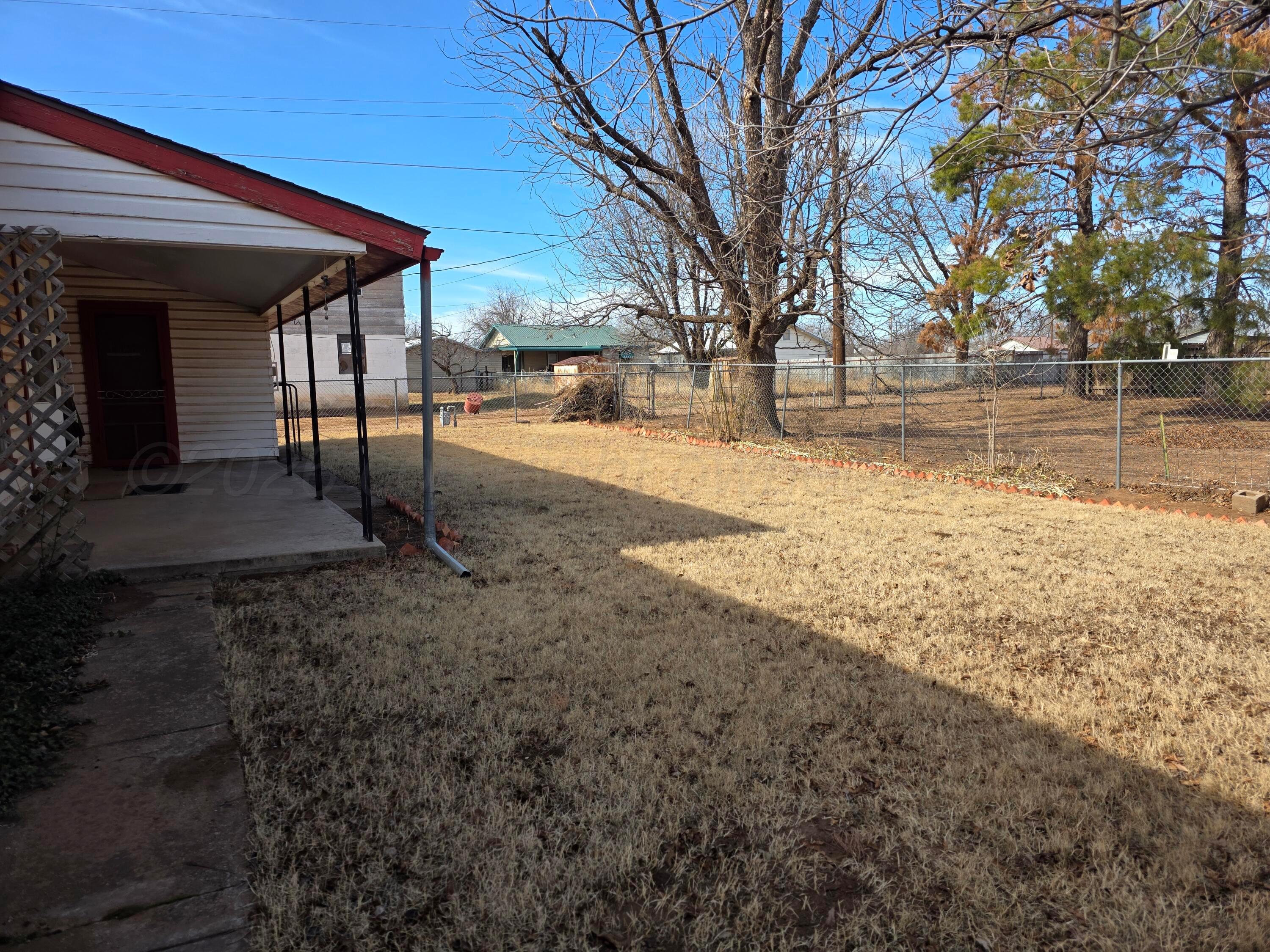 1004 Gober Street Paducah, TX 79248 - Photo 22 of 24 20260208_133510