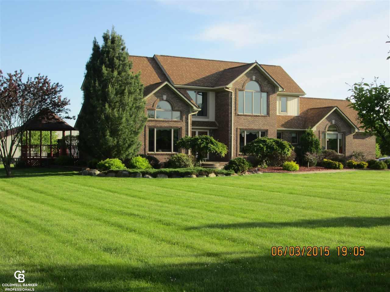 8393 Frith Road Columbus, MI 48063 - Photo 1 of 98