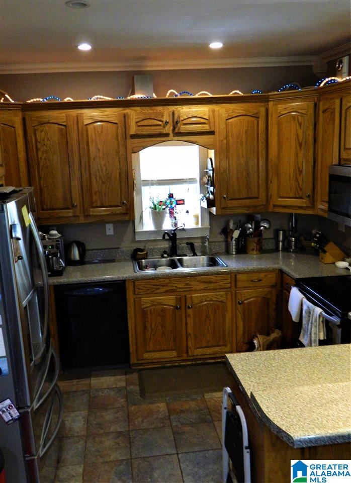 307 Wolf Creek Road South Pell City, AL 35128 - Photo 10 of 29