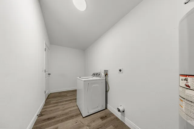 a view of a storage & utility room