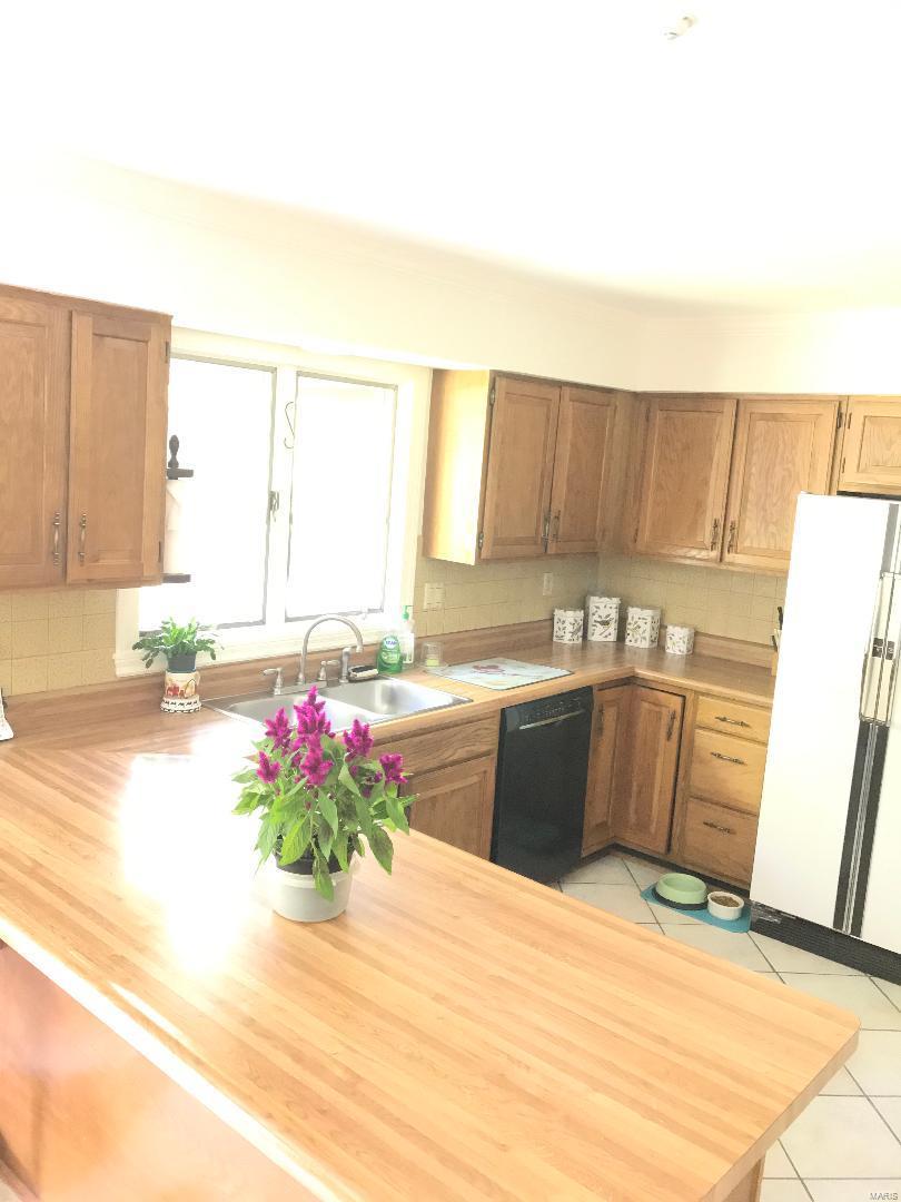 13495 Cedar Bridge Road St. Louis, MO 63141 - Photo 19 of 46 Gallery Image 19