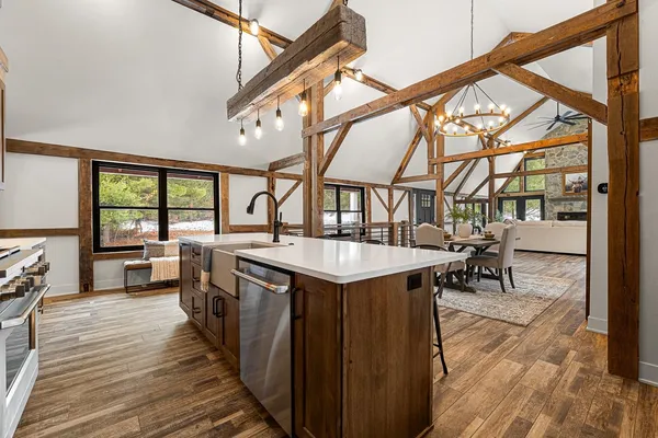 $2,349,900 | N5889 Soda Road, Princeton, WI 54968