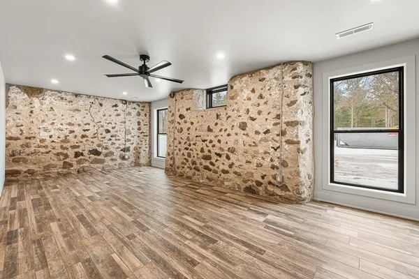 $2,349,900 | N5889 Soda Road, Princeton, WI 54968