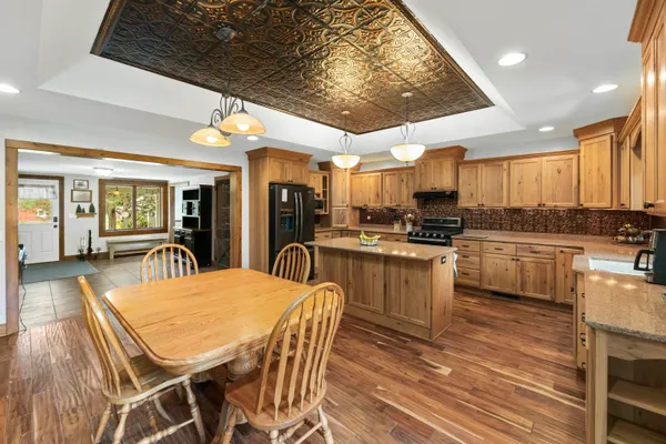 $2,349,900 | N5889 Soda Road, Princeton, WI 54968