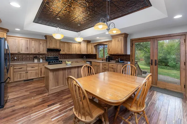 $2,349,900 | N5889 Soda Road, Princeton, WI 54968
