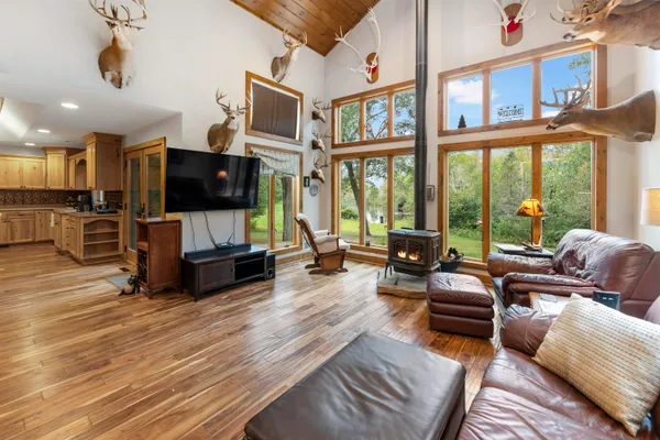 $2,349,900 | N5889 Soda Road, Princeton, WI 54968