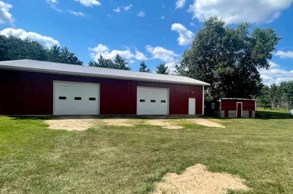 $2,349,900 | N5889 Soda Road, Princeton, WI 54968