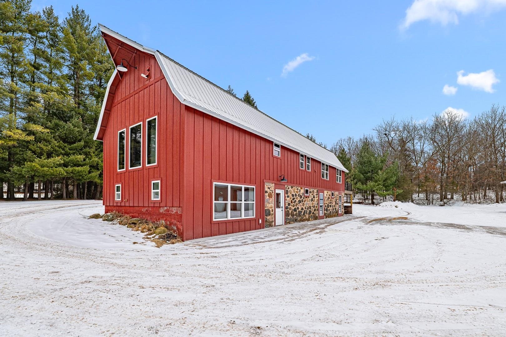 N5889 Soda Road Princeton, WI 54968 - Photo 9 of 76