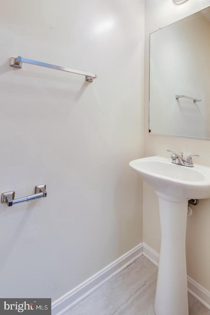 2018 Cooper Point Court Odenton, MD 21113 - Photo 11 of 28