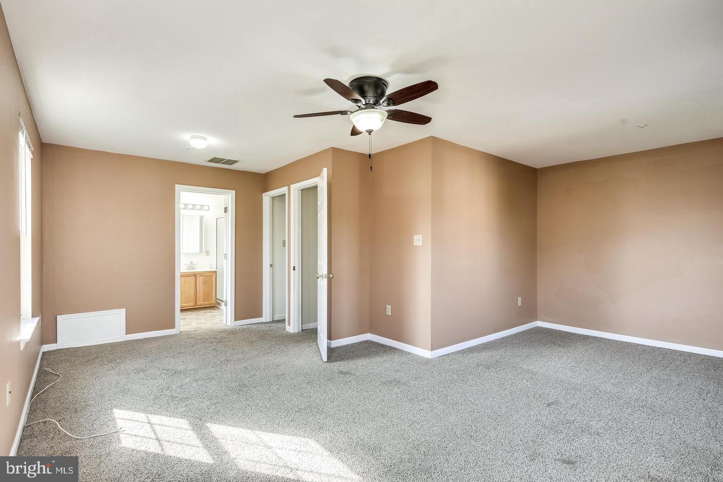 2018 Cooper Point Court Odenton, MD 21113 - Photo 14 of 28
