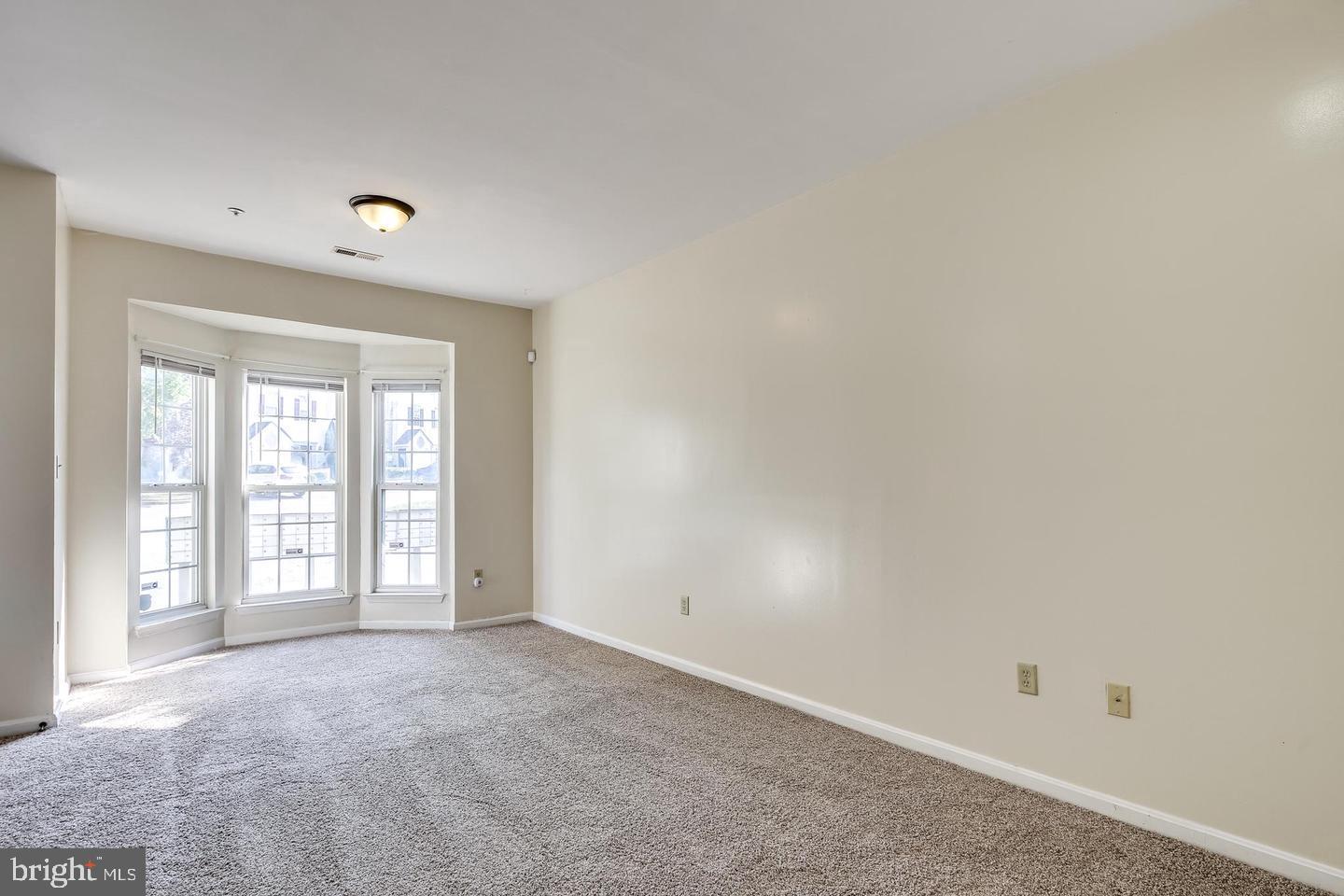 2018 Cooper Point Court Odenton, MD 21113 - Photo 8 of 28