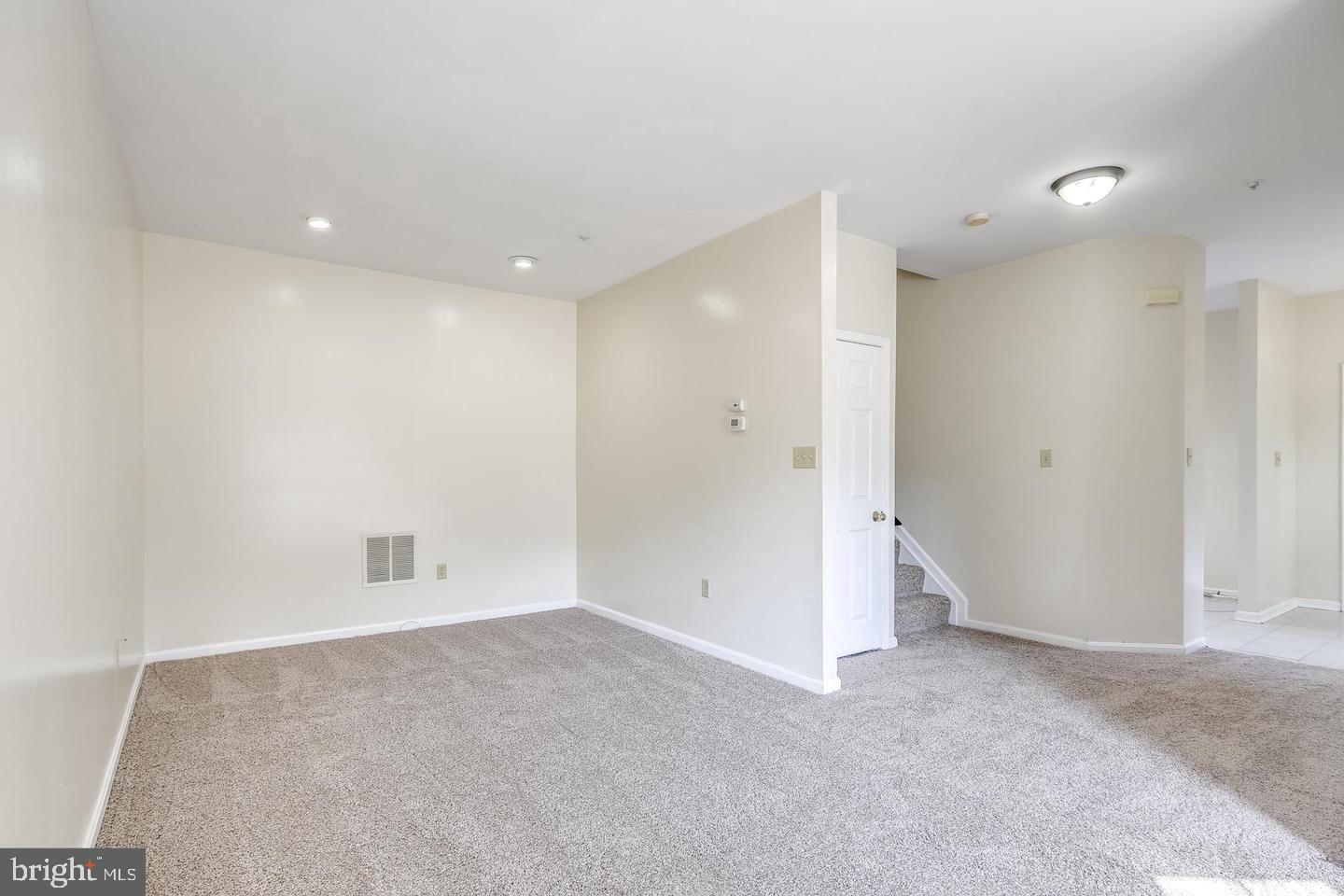 2018 Cooper Point Court Odenton, MD 21113 - Photo 9 of 28