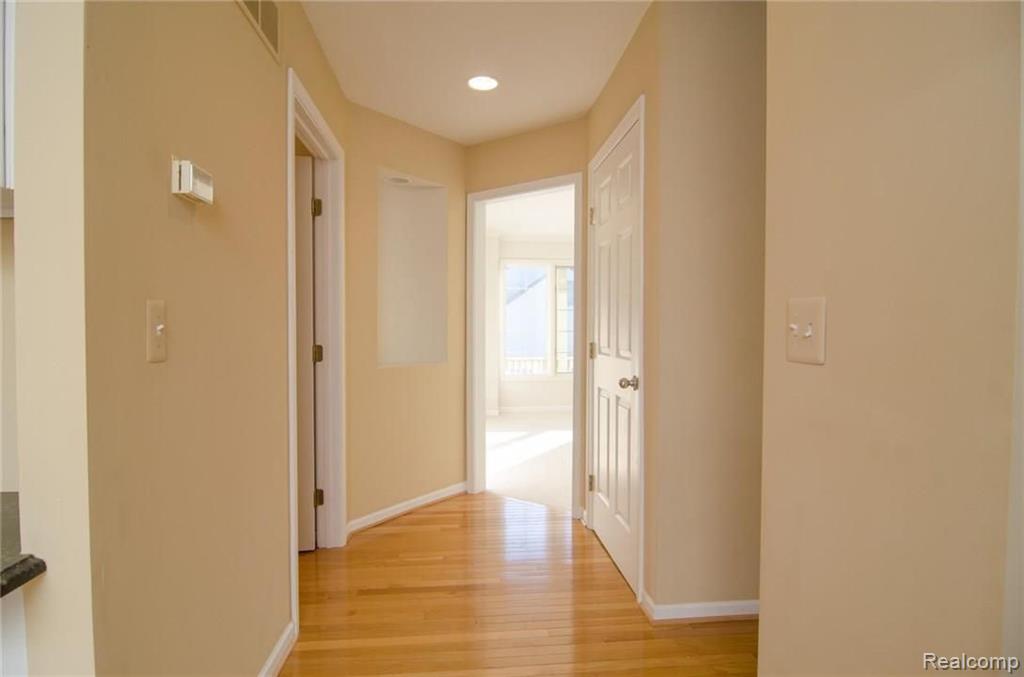 3190 Topview Court Rochester Hills, MI 48309 - Photo 13 of 28