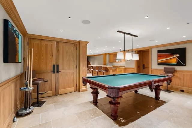 $3,995,000 | 9 Stonegate Lane, Westwood, MA 02090