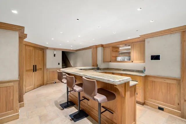 $3,995,000 | 9 Stonegate Lane, Westwood, MA 02090