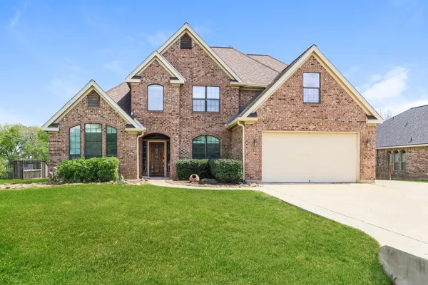 $364,900 | 7606 Veranda Drive, Cove, TX 77523