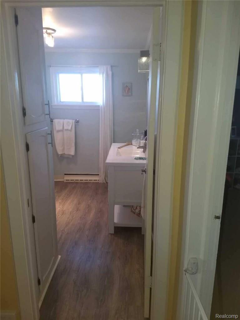 1385 East Thompson Road Holly, MI 48442 - Photo 33 of 68 1385 upstairs bath.jpg
