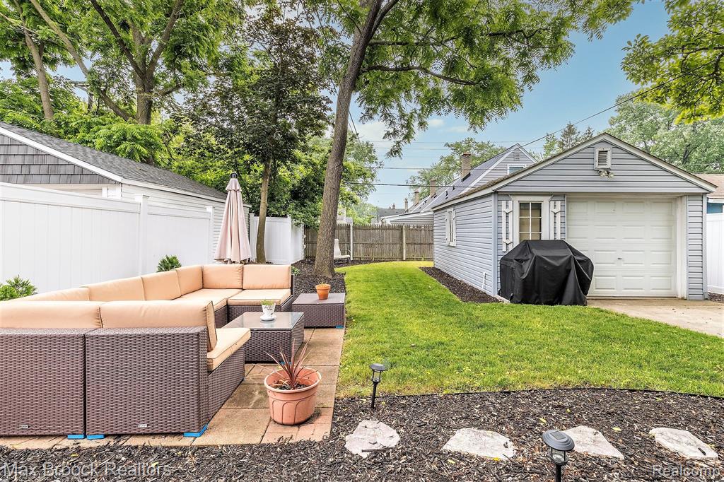 1410 East 10 Mile Road Ferndale, MI 48220 - Photo 2 of 48