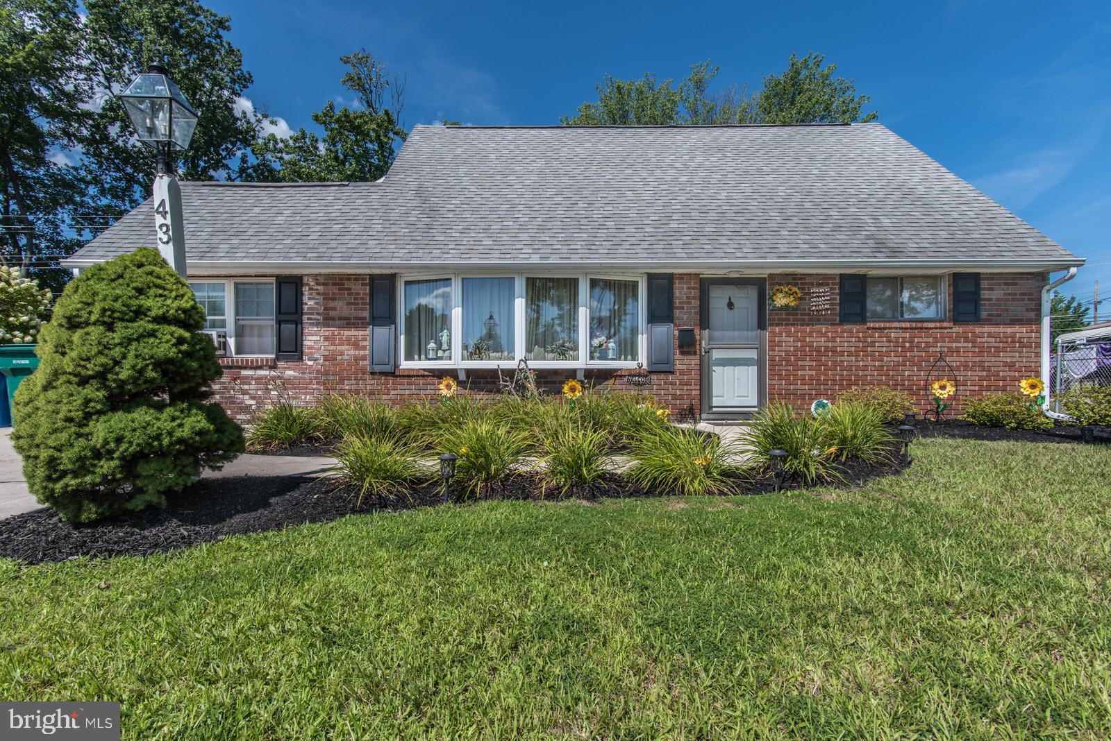 43 Prunewood Road Levittown, PA 19056 - Photo 1 of 31 Gallery Image 1